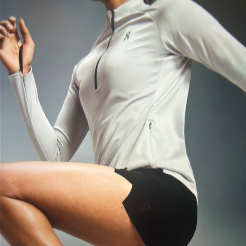 On Running Light Gray Zip-Up Jacket - Picture 2 of 15